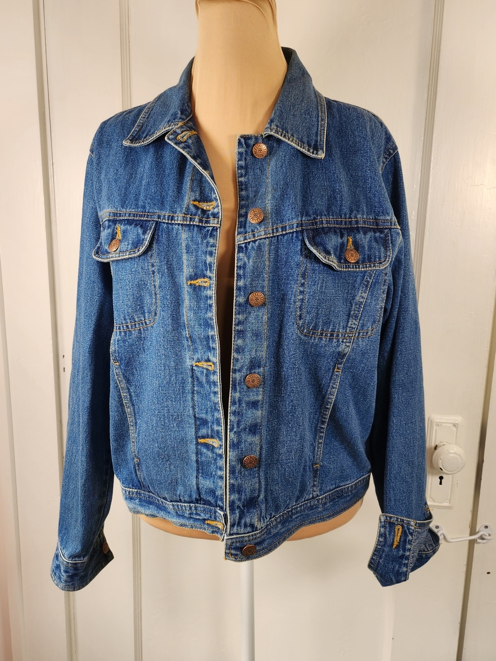 Vtg Y2K Bill Blass Sz L 100% Cotton Denim Jacket with Contrast Stitching
